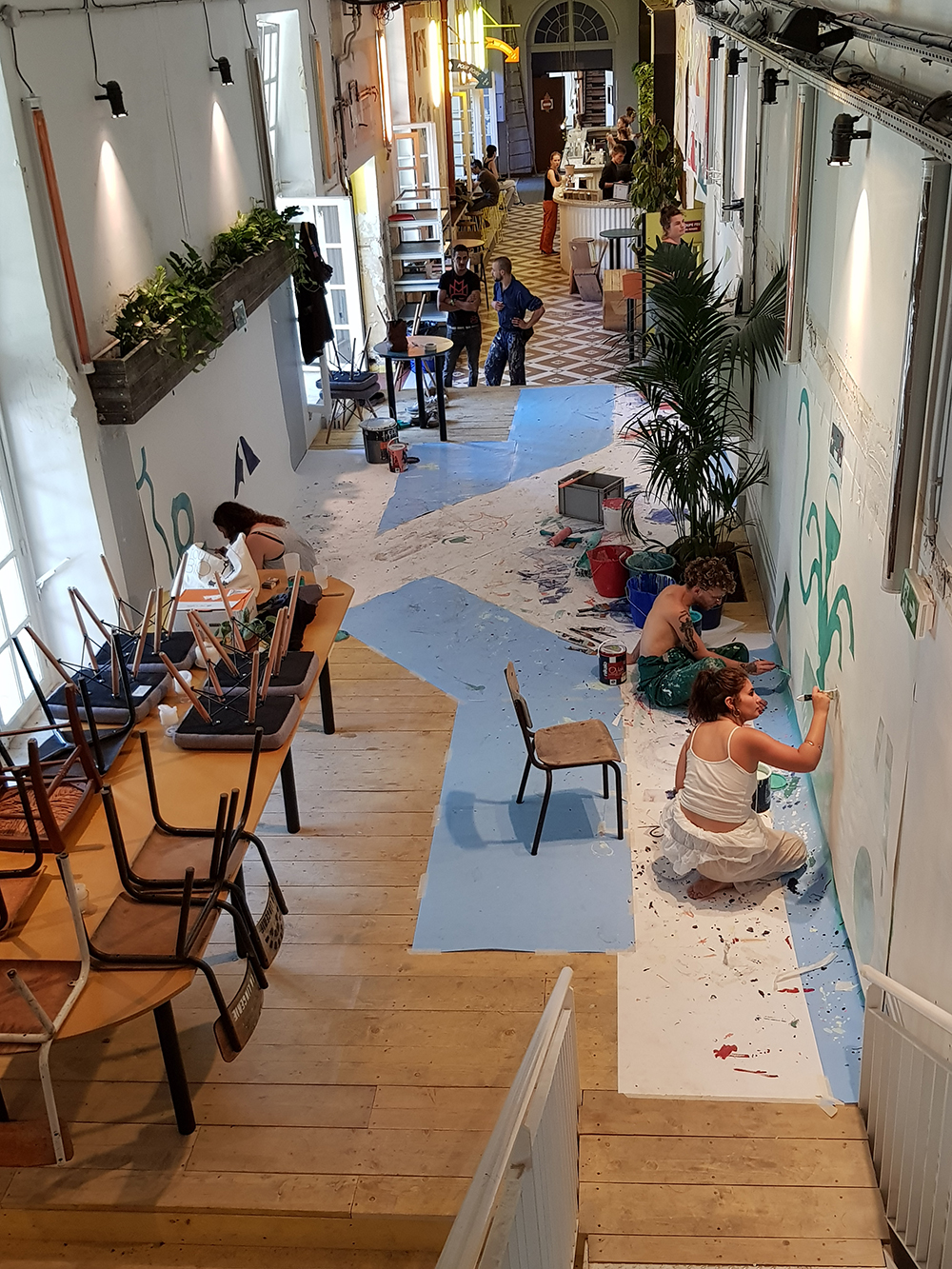 Projet urbain de Saint-Vincent-de-Paul, Paris : réalisation de la fresque de Jean Codo, dans le restaurant de l'Oratoire